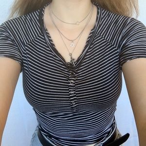 american eagle basic black and white fitting top